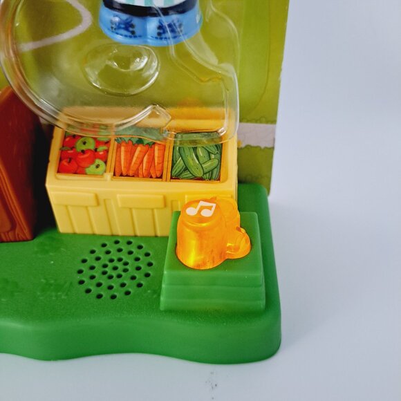Preschool Fisher-Price Little People Farmers Market Playset With Light & Sounds - Picture 5 of 9